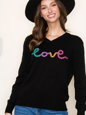 Staccato Cotton Blend White V-Neck Sweater with Multicolor 'love' Script M